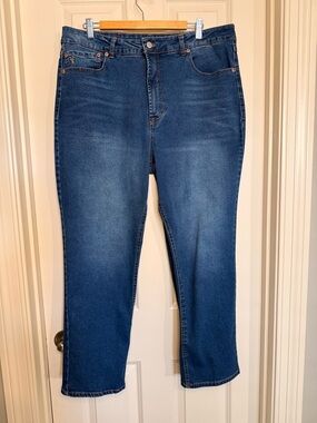 Frye Women's Straight-Leg Jeans in Medium/Dark Blue Wash